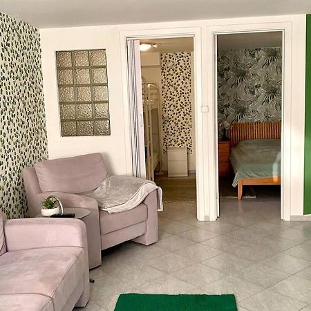 Nefelejcs Apartmanhaz Дьєнешдіаш Екстер'єр фото