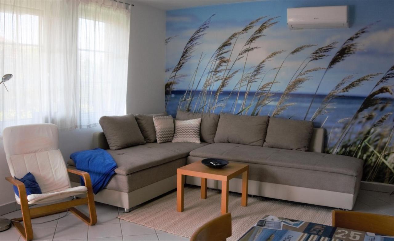 Nefelejcs Apartmanhaz Дьєнешдіаш Екстер'єр фото