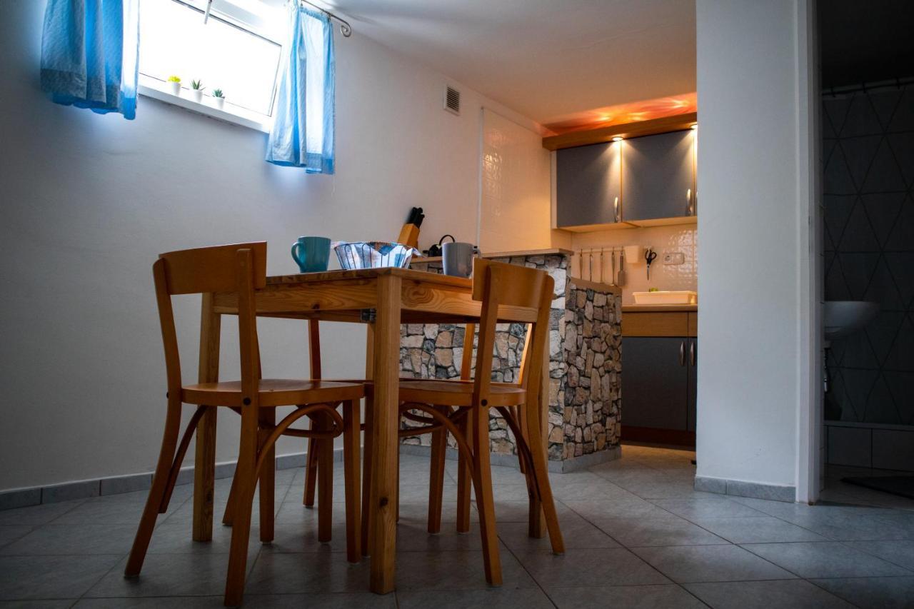 Nefelejcs Apartmanhaz Дьєнешдіаш Екстер'єр фото