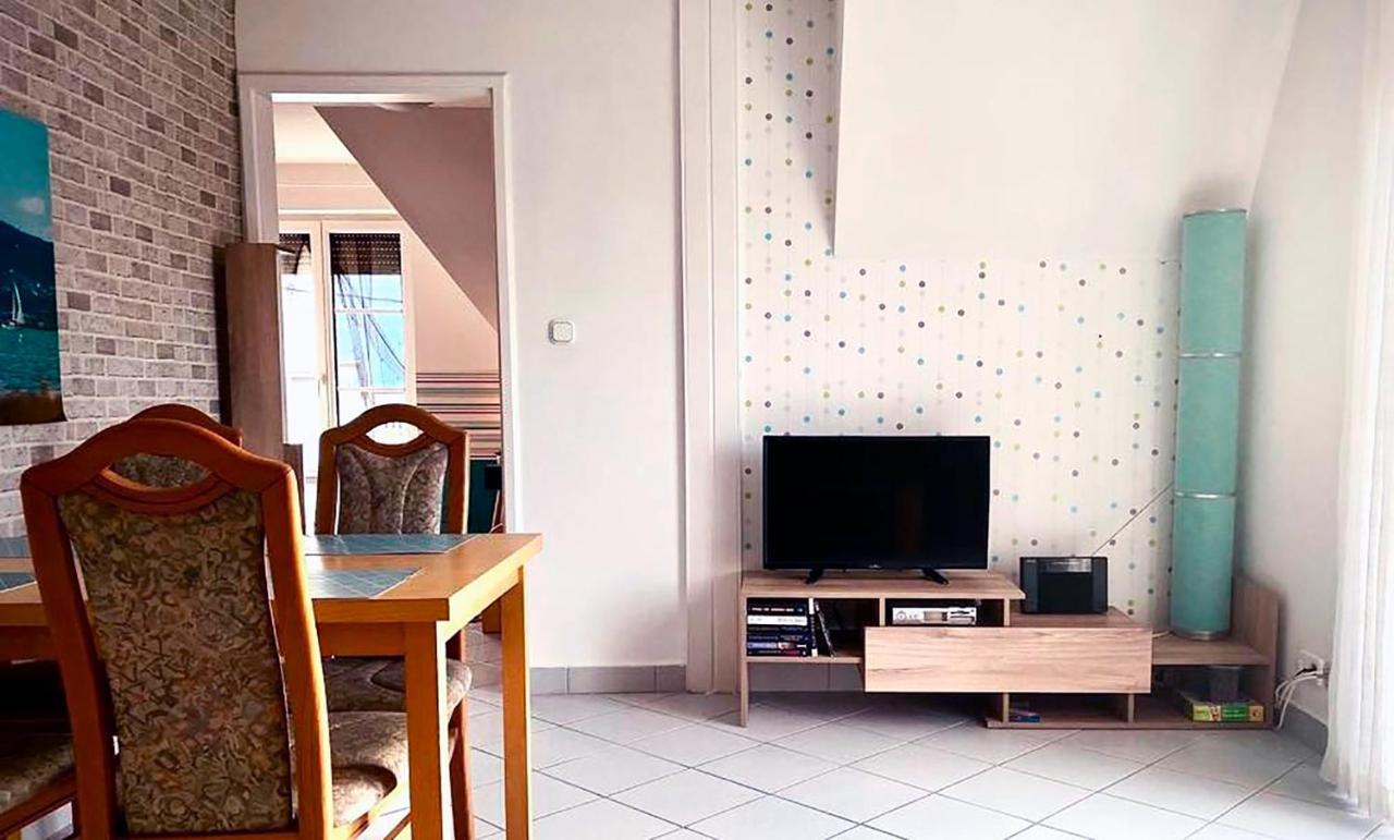 Nefelejcs Apartmanhaz Дьєнешдіаш Екстер'єр фото