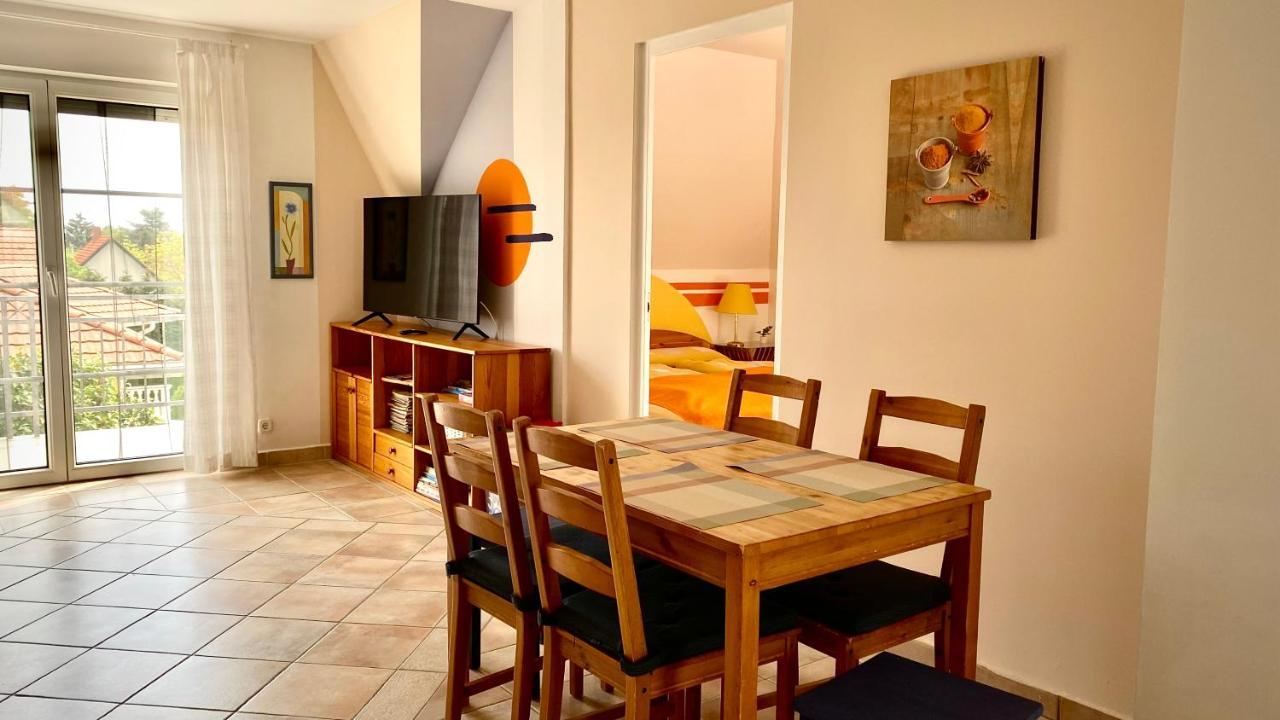 Nefelejcs Apartmanhaz Дьєнешдіаш Екстер'єр фото